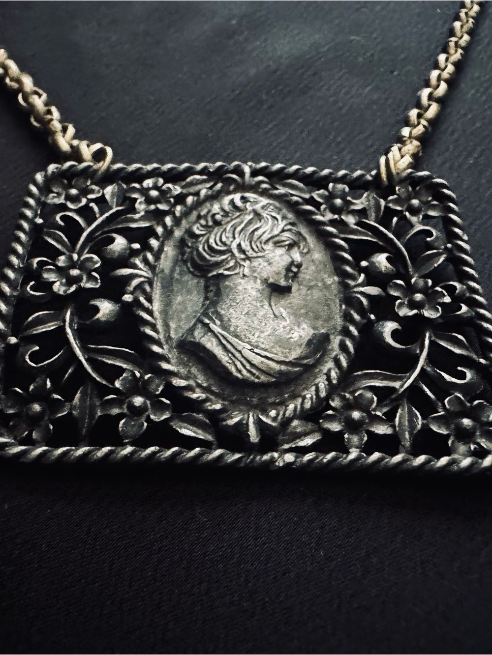 Vintage Antiqued Metal Cameo Pendant Necklace